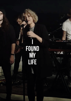 tumblr_nr8zydvhnf1rzadffo2_250